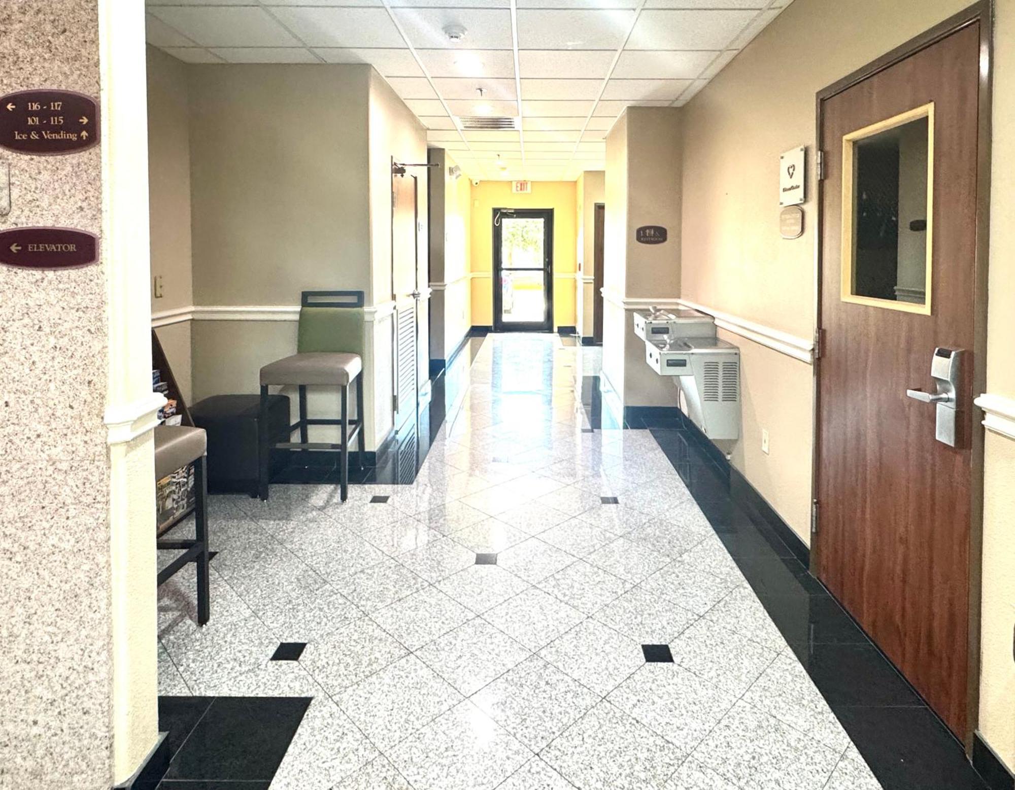 Comfort Suites Westchase Houston Energy Corridor Экстерьер фото